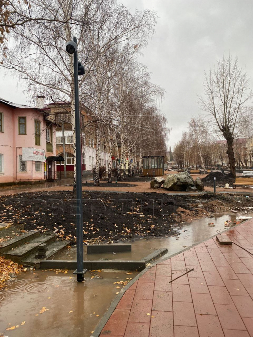 Установка элементов благоустройства на Привокзальной площади г. Медногорск